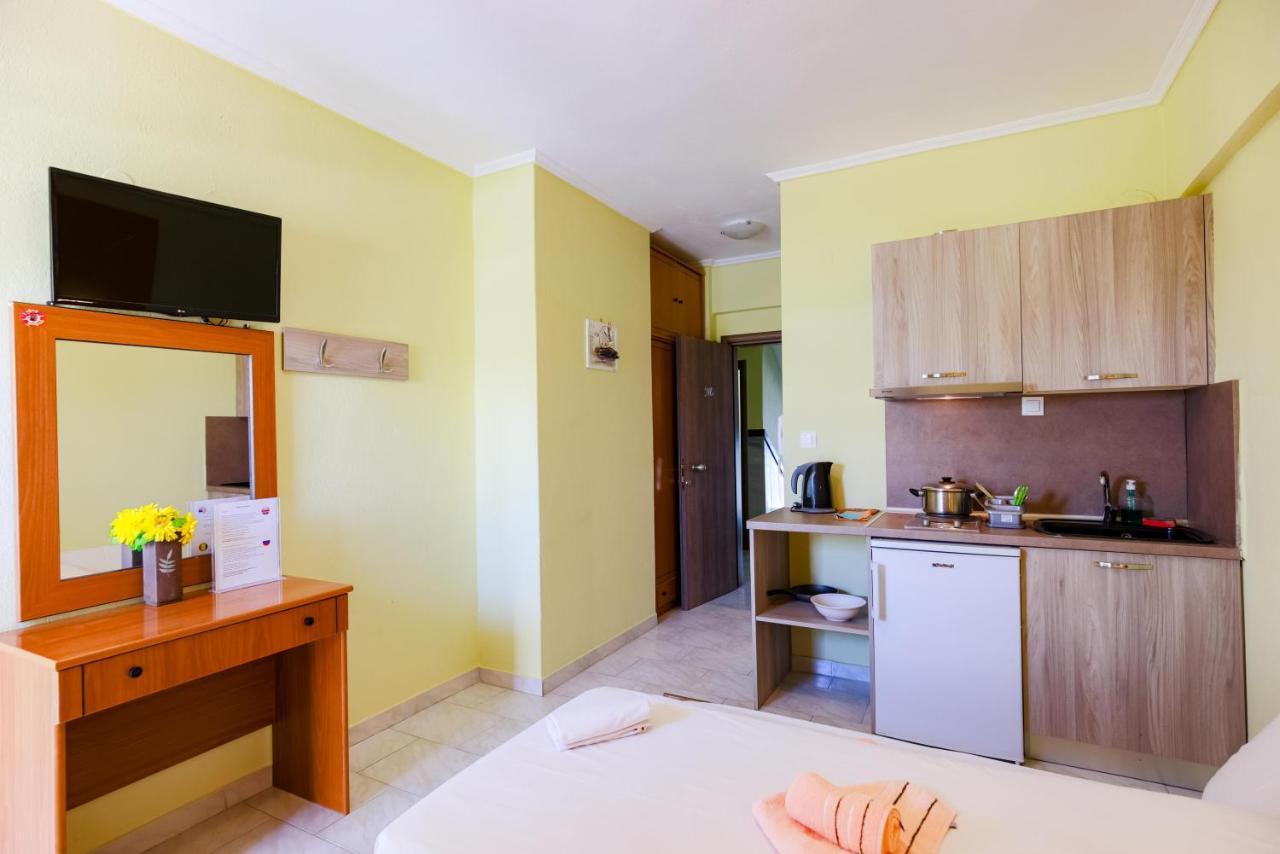 Dionisos Apartments Paralía Dionysíou Eksteriør bilde