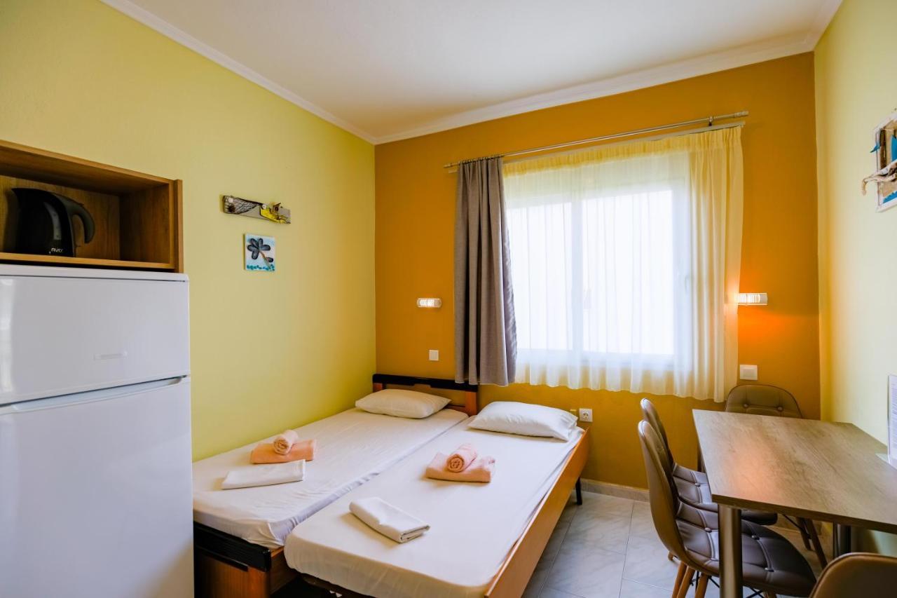 Dionisos Apartments Paralía Dionysíou Eksteriør bilde
