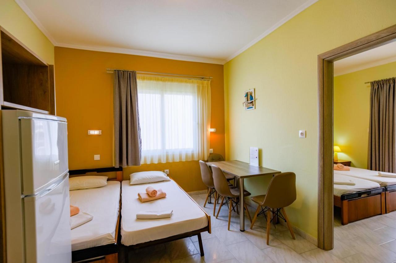 Dionisos Apartments Paralía Dionysíou Eksteriør bilde
